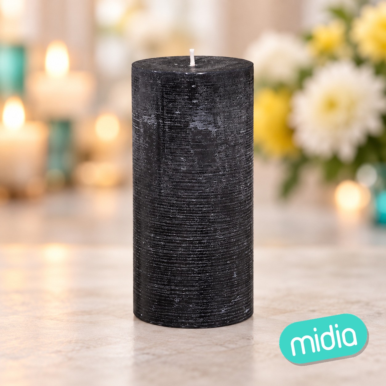 Vela redonda Olia 6,8 x 14 cm negra