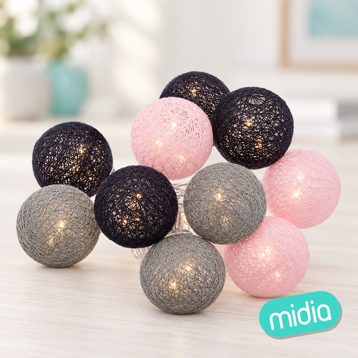 Guirnalda led de pilas 10 bolas diám. 6 cm en box palet varios modelos