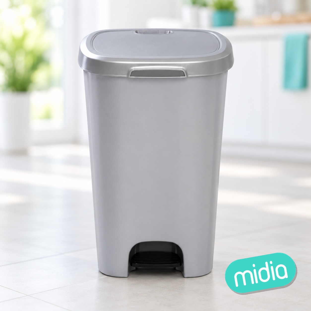 Cubo pedal 50 l color plata