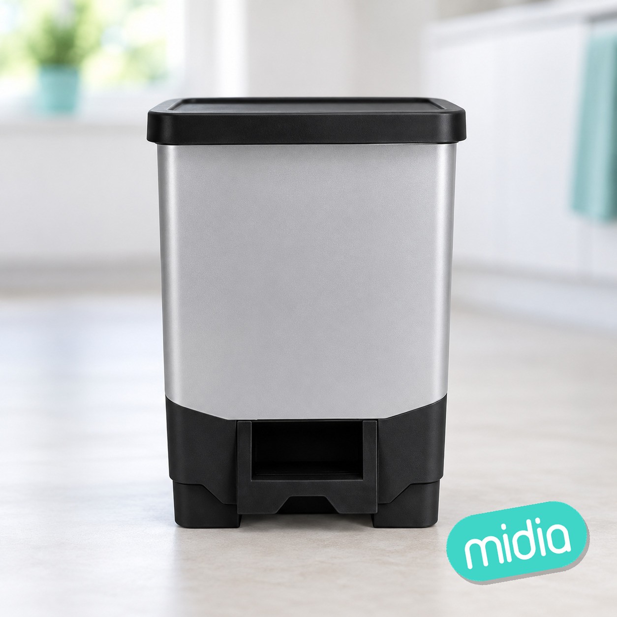 Cubo pedal cala 30l. negro - plata