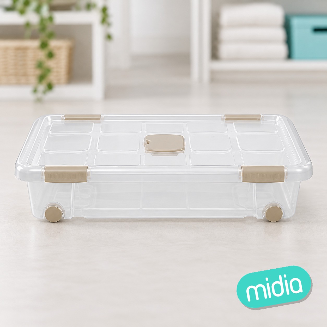 Caja nº11 new box con cierres antipolilla y ruedas 30 l. transparente acc beige