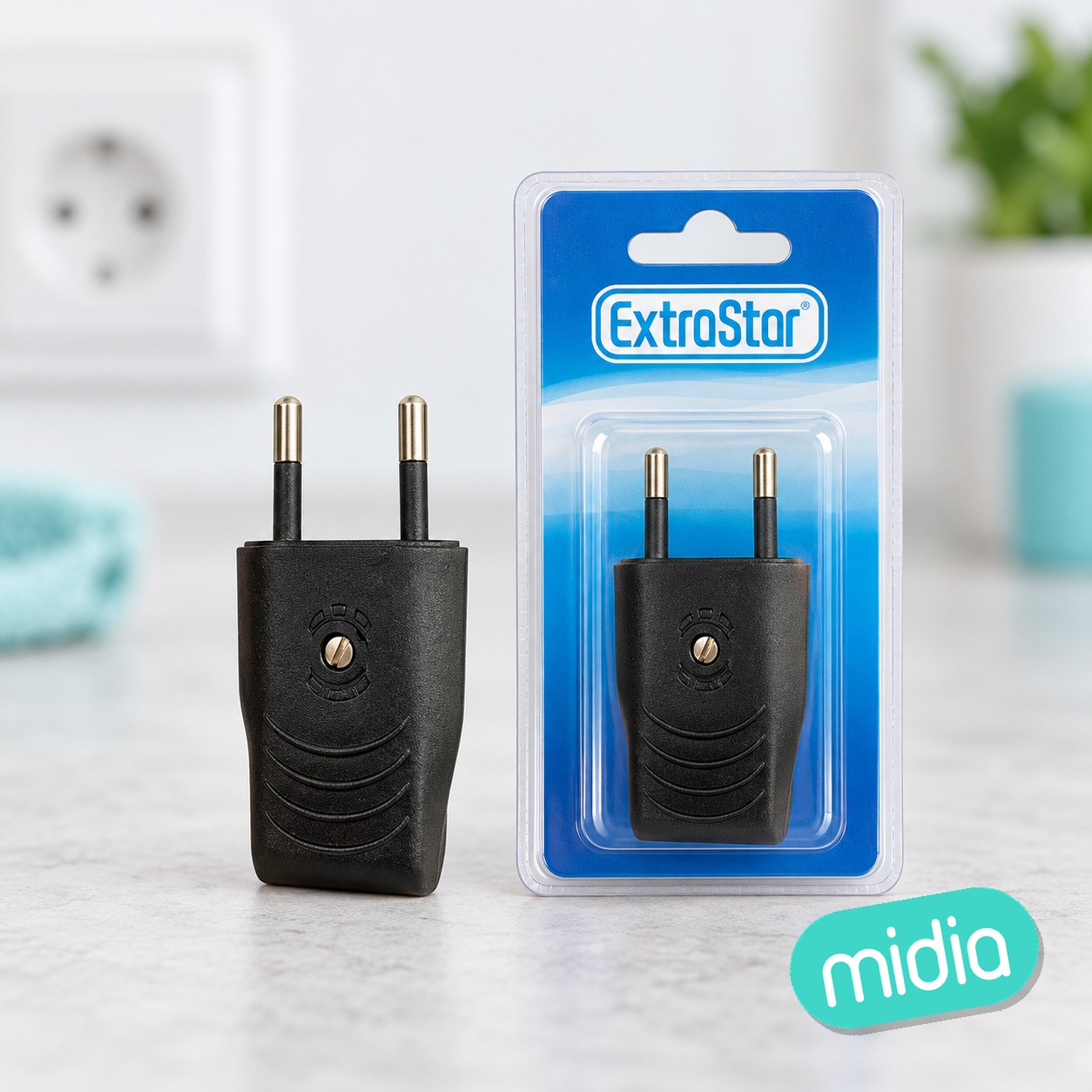 Enchufe plano 10a/250 negro