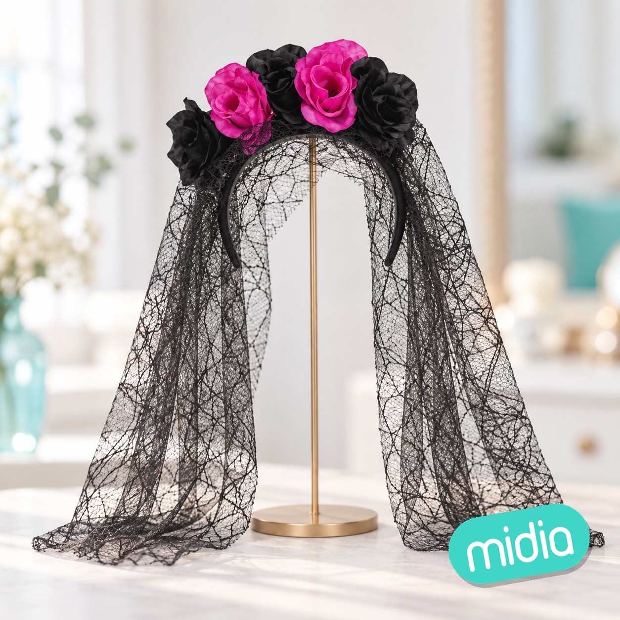 Diadema flores lila/negras con velo