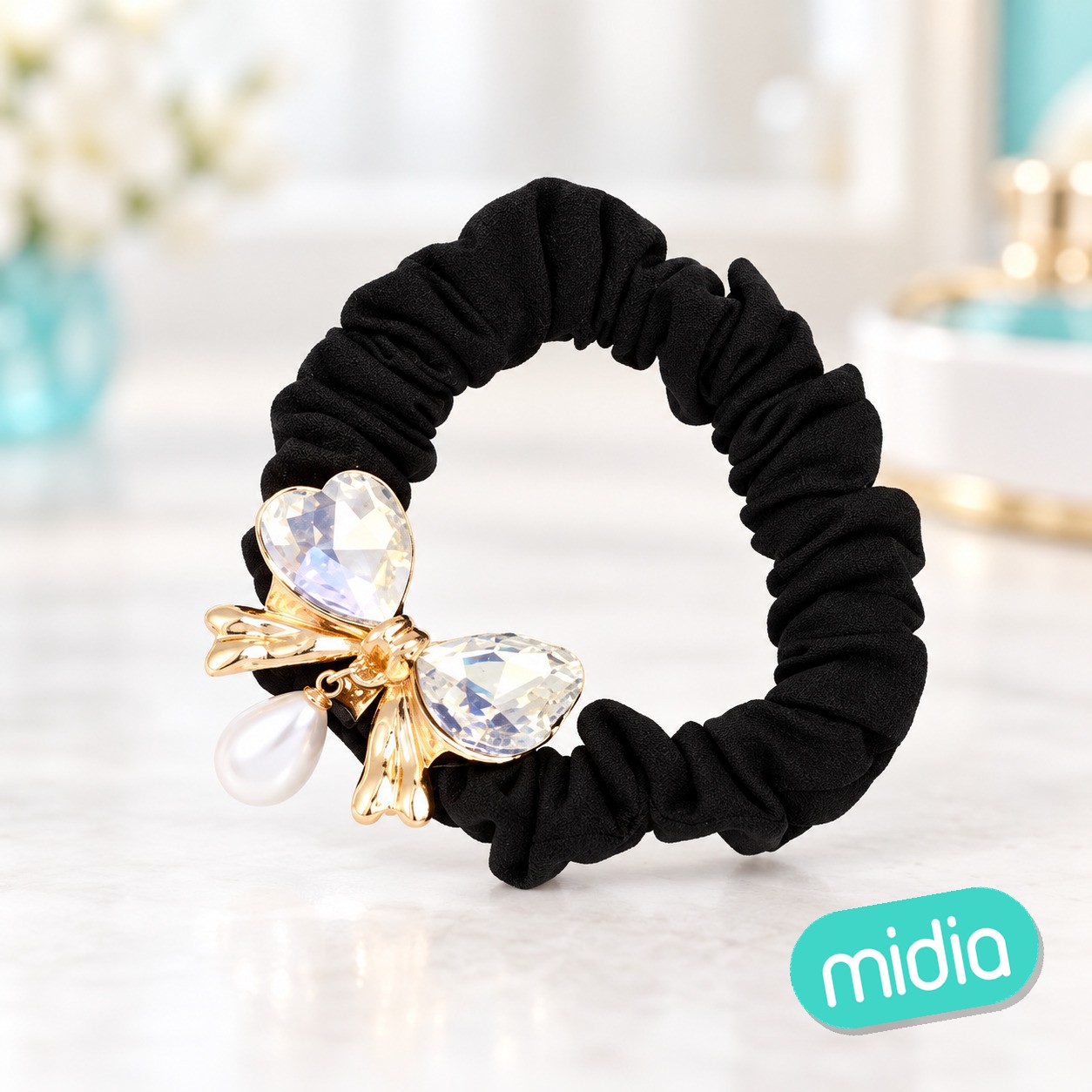 8cm coletero con perlas y lazo