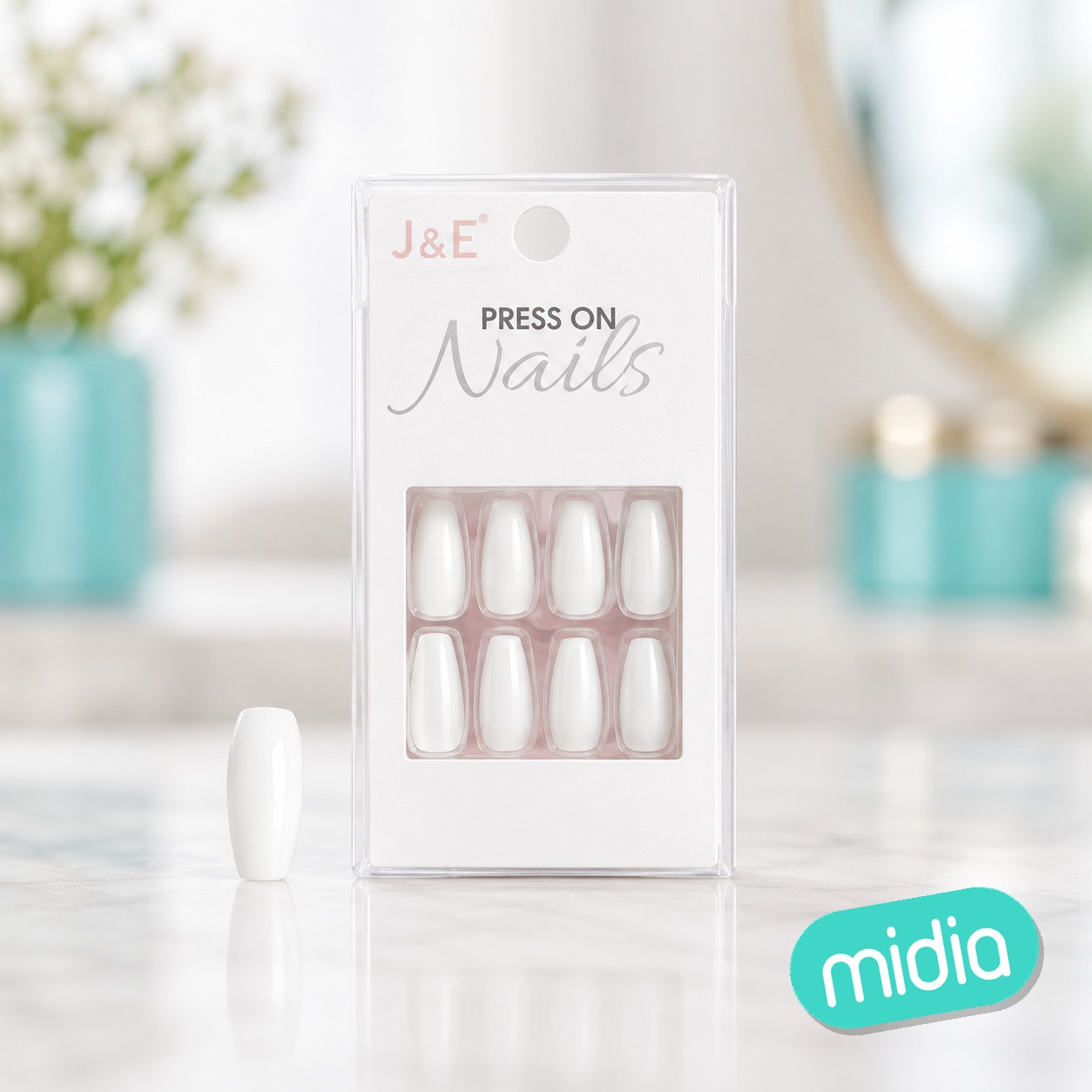 Unas postizas de leche de coco con adhesivo 12