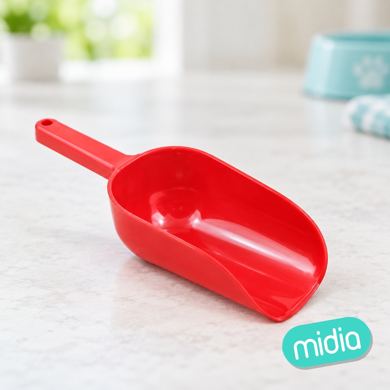 Cuchara roja para comida de mascotas